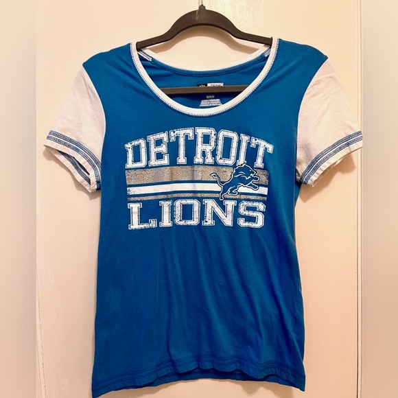 NFL Tops - Women’s Detroit Lions NFL Short Sleeve Tee (EUC)